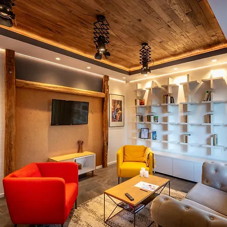 Alto & Free Private Parking Daire