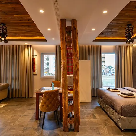 Alto & Free Private Parking