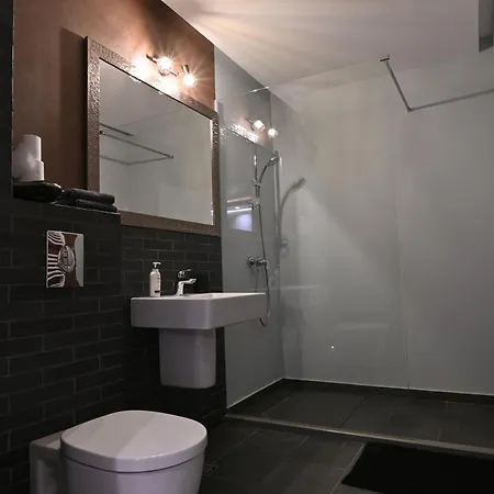 Alto & Free Private Parking *