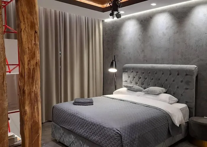 Alto & Free Private Parking