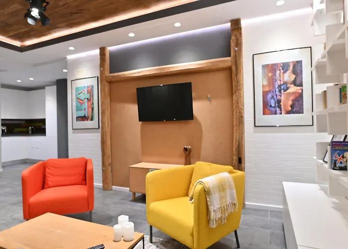 Alto & Free Private Parking Apartment